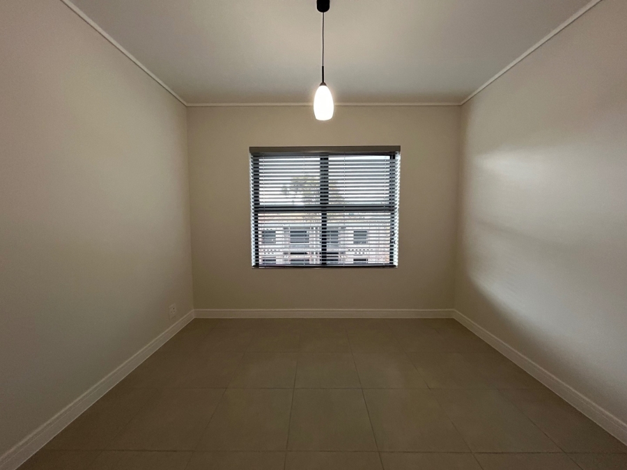 To Let 1 Bedroom Property for Rent in Richwood Western Cape